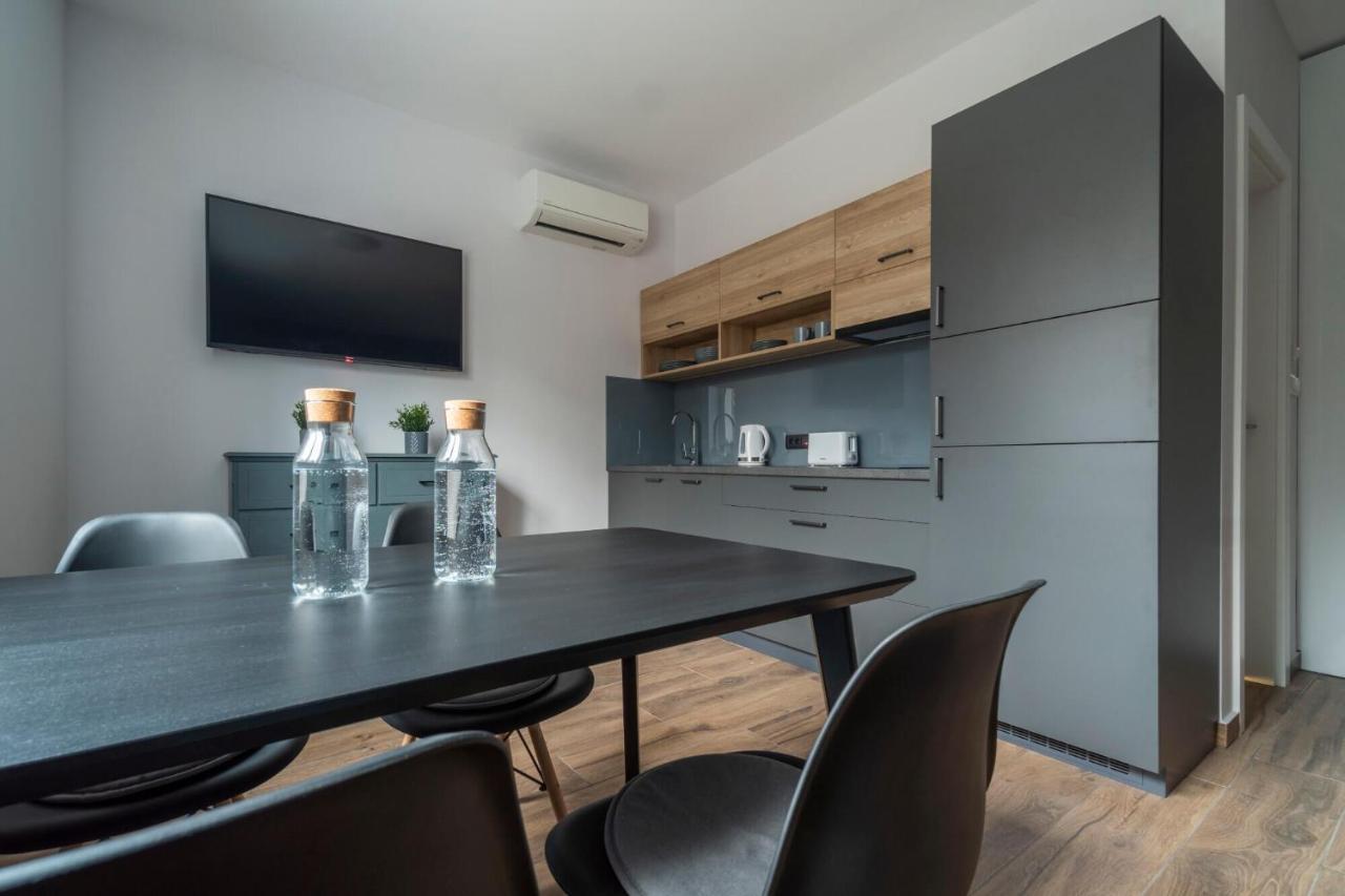 Hostgost Selected Suites - Botanical Garden Βελιγράδι Εξωτερικό φωτογραφία