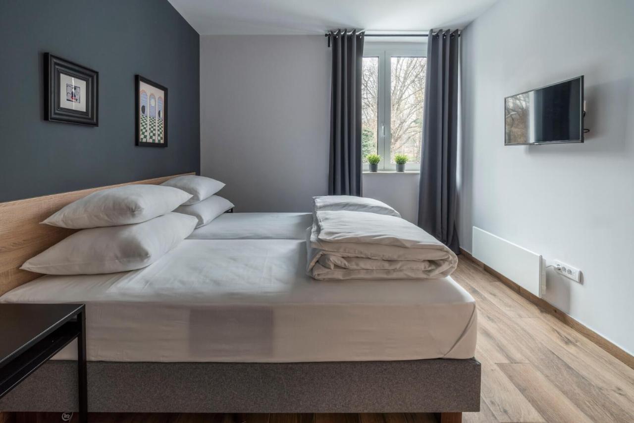 Hostgost Selected Suites - Botanical Garden Βελιγράδι Εξωτερικό φωτογραφία
