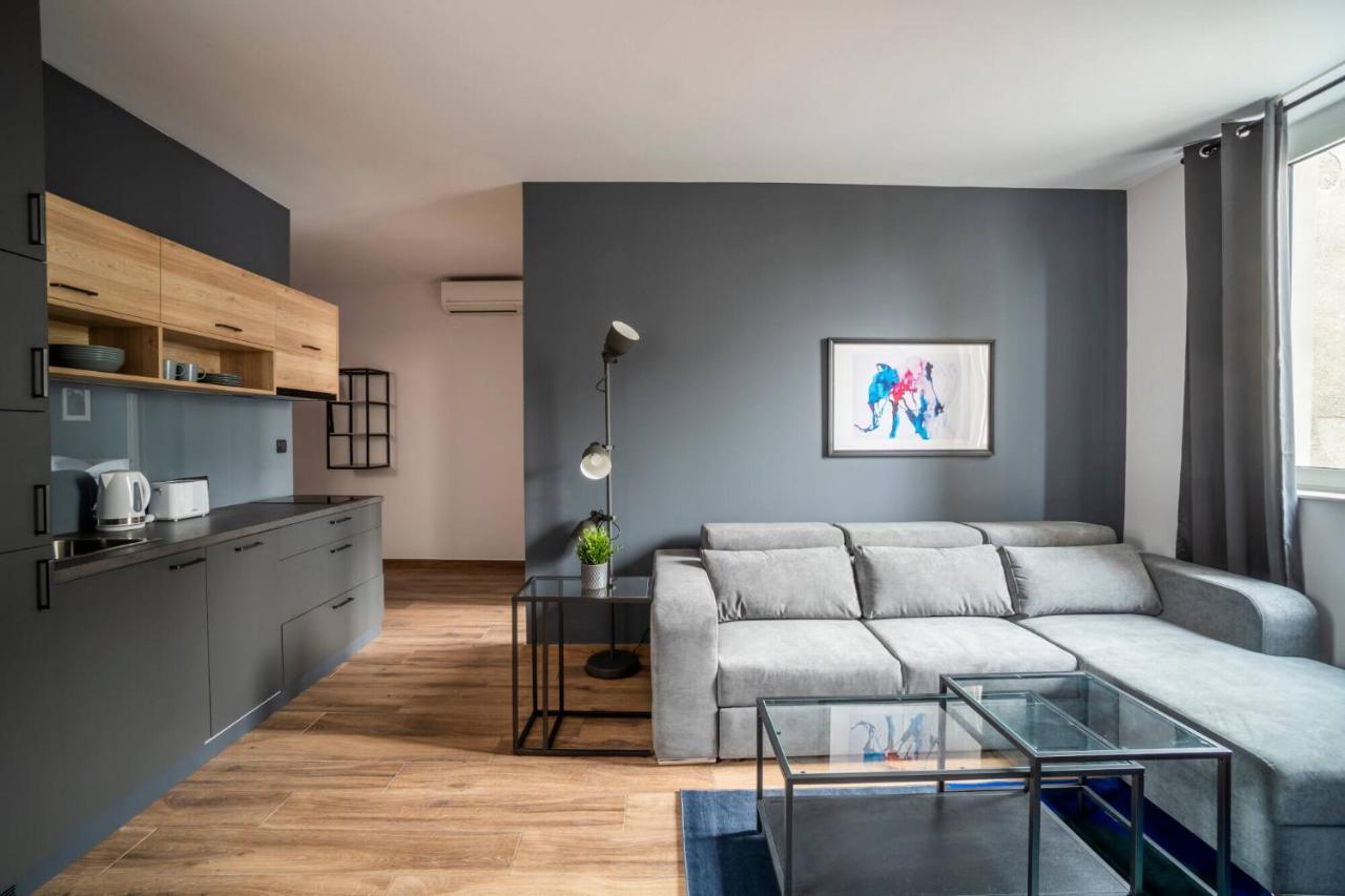 Hostgost Selected Suites - Botanical Garden Βελιγράδι Εξωτερικό φωτογραφία